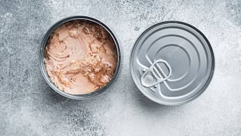 Confirmado y urgente | Reclaman quitar estas latas de atún de todos los supermercados: alertan sobre riesgo de botulismo