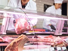 Alerta en México por carne de res contaminada con un químico que puede ser letal: activaron operativo para controlar mataderos