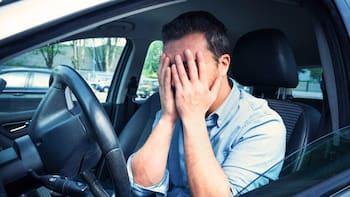 Oficial y confirmado | Por orden del Gobierno, todos estos autos deberán tener dos patentes o serán obligados a pagar multas de 200 dólares