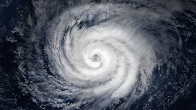 Frente Frío 49 provoca lluvias torrenciales, niebla densa y riesgo de torbellinos en varios estados. Fuente: ChatGPT