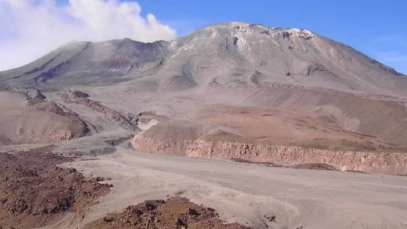 Alerta total en la Patagonia: el volcán más potente de la región aumentó su actividad, ¿cuándo podría erupcionar?