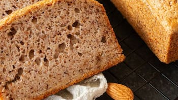 La receta para preparar pan casero saludable y que salga crujiente sin vaporera