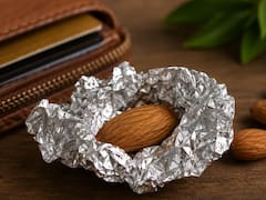 Llevar una almendra envuelta en papel aluminio: para qué sirve y por qué lo recomiendan los expertos