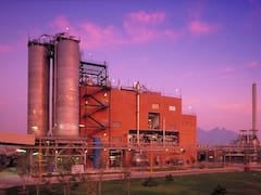 Alpek cae en la BMV tras resultados débiles y guía por debajo de expectativas