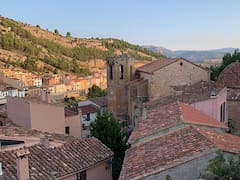 El pueblo de Valencia que conserva más de 100 huellas de dinosaurios de hace millones de años