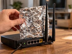 El truco con papel aluminio en el router que cada vez más gente usa en casa
