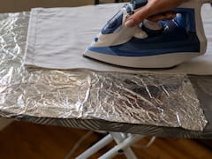 Papel aluminio debajo de la tabla de planchar: para qué sirve y por qué lo recomiendan