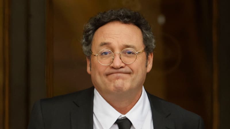 El Tribunal Supremo condena al fiscal general Álvaro García Ortiz por revelación de secretos. El fallo genera tensión política y obliga al Gobierno a iniciar su relevo.