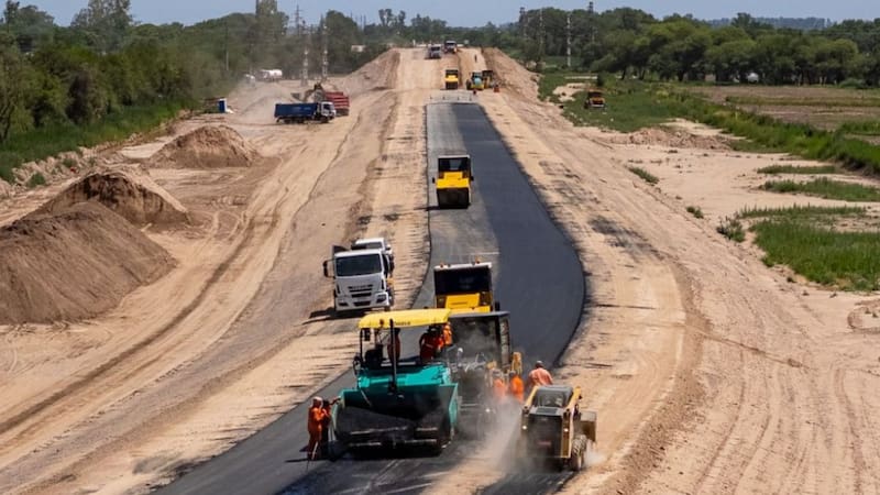 Ampliarán una ruta clave que se conecta con una de las principales autopistas del país y beneficiará a miles de pasajeros
Fuente: Córdoba
