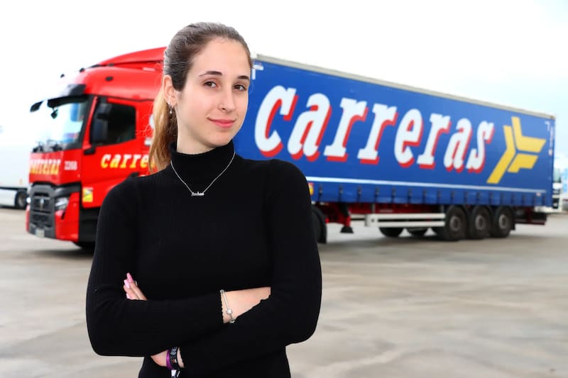 Andrea García, la camionera viral de 22 años.