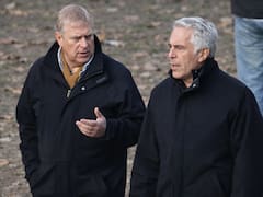 Llanto en la Corona Británico: la foto que condenó al ex Príncipe Andrés y rompió a la realeza para siempre