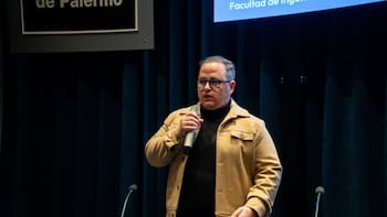 De un cuaderno de la facultad a Silicon Valley: la apuesta de un argentino para cambiar la forma en que la IA “piensa”