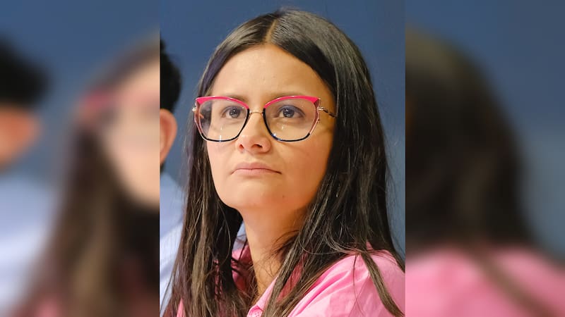 Quién es Angie Rodríguez, la funcionaria desplazada del Gobierno Petro, y cómo se hizo conocida.