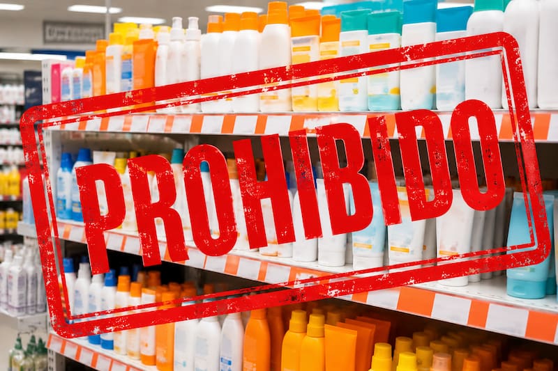 La ANMAT confirmó la prohibición de 3 marcas famosas de protectores solares. (Foto: ChatGPT)