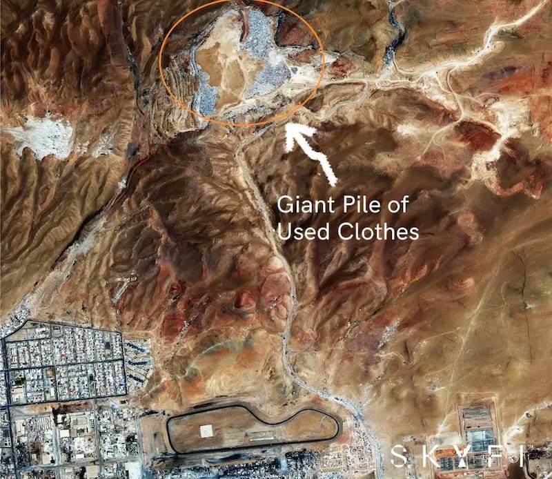 Antes era ropa, hoy cubre el desierto de Atacama y ya puede verse desde el espacio.
