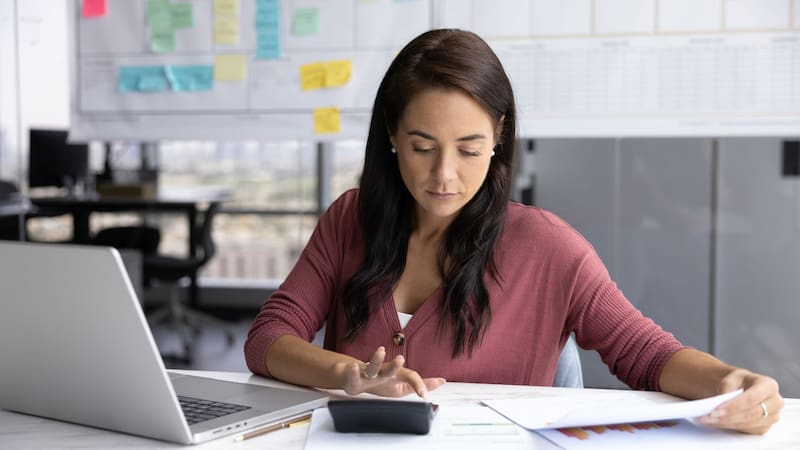 Anuncio oficial | El seguro que puede ahorrarte más de 1300 euros en la declaración de la Renta, según Hacienda. Foto: Shutterstock