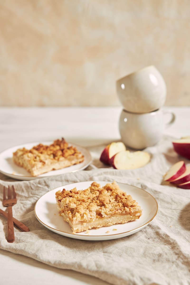 Delicious homemade apple cake with crumble.