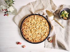 A warm apple crumb cake recipe for cozy fall baking
