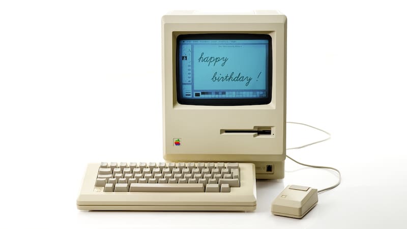 La revolucionaria Apple Macintosh 128K de 1984.