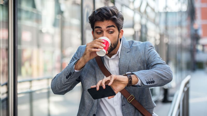 Aprobado por el Gobierno: ahora podrás llegar tarde al trabajo sin que te descuenten el sueldo. (Fuente: Shutterstock)