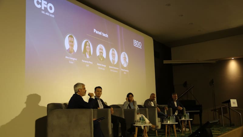 Diego Murdocca (Socio, BDO) / Alex Cereghini (Sales & Operations Manager, Esker) / Fernanda Perez (Country Manager, SAP) / Gabriel Arango (Head of Technology, GlobalLogic) / Ignacio Garassino (Director de Operaciones, Grid Dynamics)