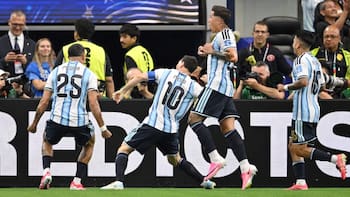 Con dos goles de Messi, Argentina le ganó 2-0 a Austria y se clasificó a la próxima ronda