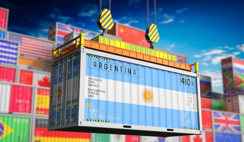 Argentina necesita incrementar sus exportaciones para generar divisas.