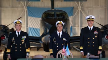 Presti ordenó destituir al personal de la Armada involucrado en una trama de pagos irregulares por casi $1.000 millones