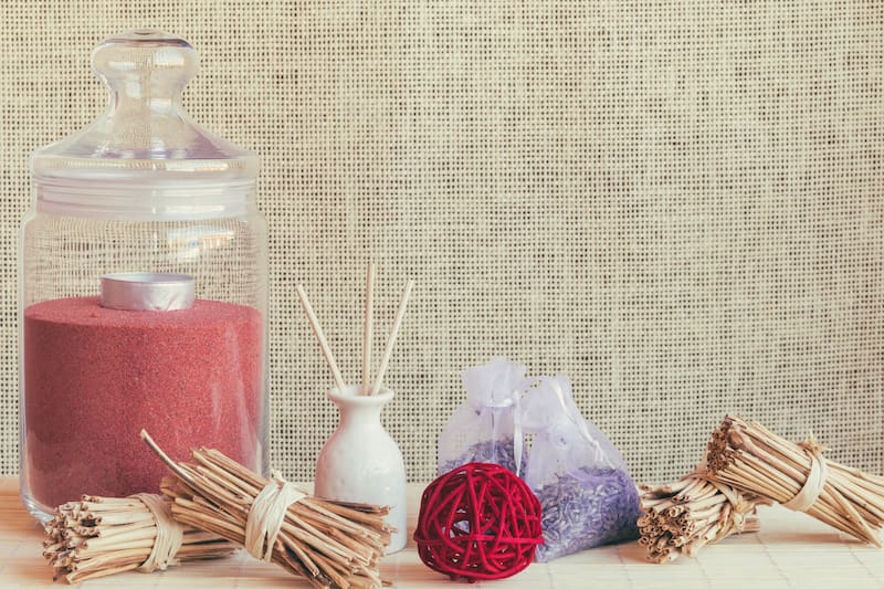 Cómo hacer tu propio aromatizador de ambiente casero para el hogar.