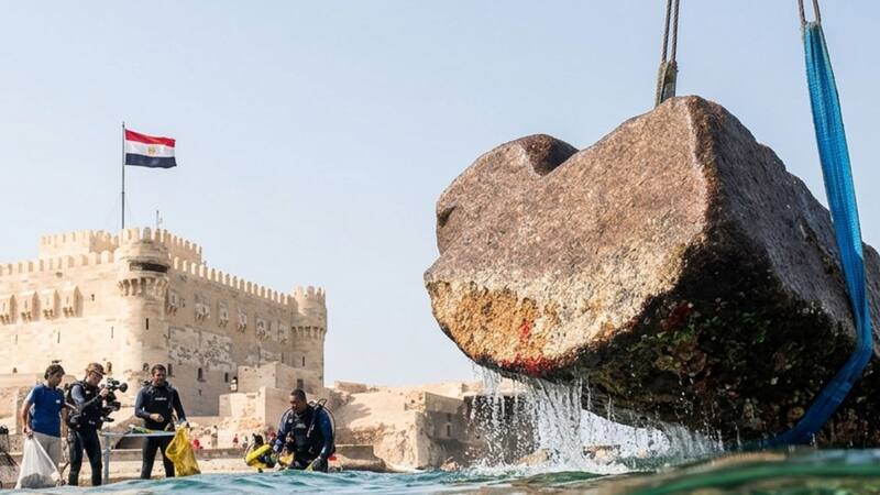 Arqueólogos se encuentran con el mayor tesoro de la humanidad: recuperan del fondo del mar una de las 7 maravillas mundiales.