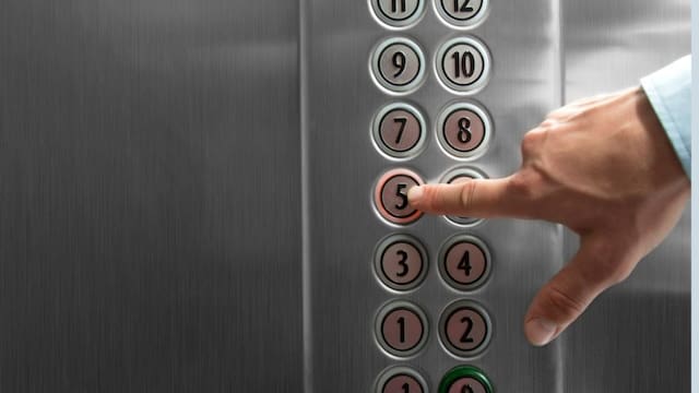 Confirmado | Los vecinos deben pagar el ascensor en todos estos casos o no podrán usarlo