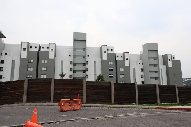 Los cuerpos fueron hallados al interior de su residencia en el municipio de Atizapán de Zaragoza.