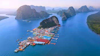 Así es el pueblo flotante que fue construido hace 200 años y solo se puede acceder en barco