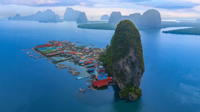 Así es el pueblo flotante que fue construido hace 200 años y solo se puede acceder en barco