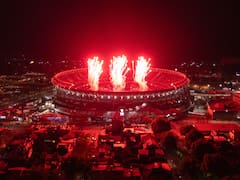 Remodeló el Monumental, Ezeiza y hará la Rueda de Puerto Madero, pero pedirá su concurso preventivo