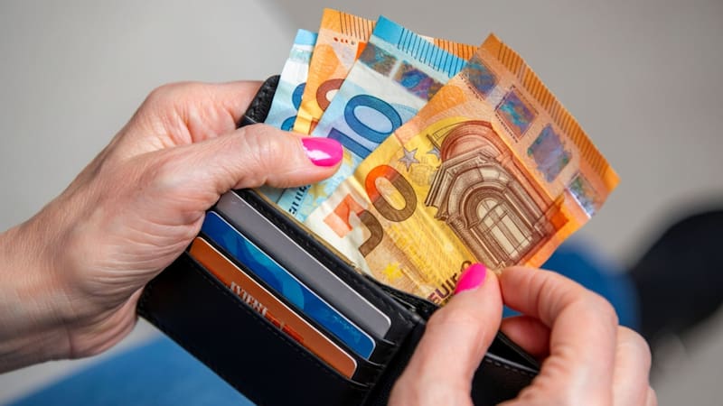 Asistencia de 480 euros para todas las trabajadoras del hogar: ¿cómo solicitarla y cuáles son los requisitos?