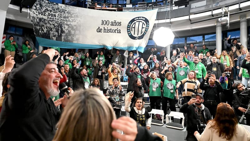 ATE reclamó el bono para todos los trabajadores públicos.