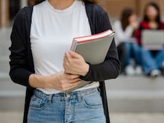 El Gobierno negociará un real decreto con CRUE y estudiantes sobre exigencias universitarias