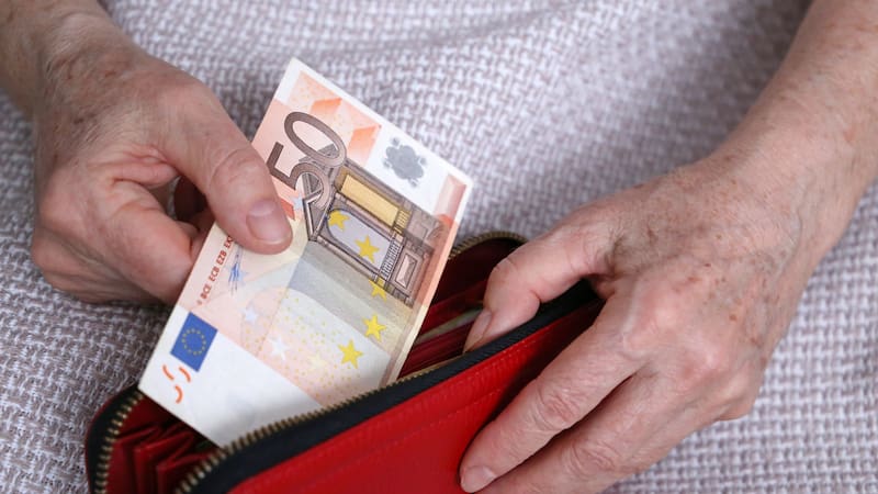 Atención jubilados | BBVA cambia su calendario de pagos y adelanta la fecha de cobro de las pensiones en diciembre de 2025.