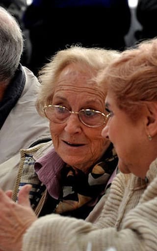 El Gobierno dará un cheque de estímulo de $230.000 a los mayores de 60 años que cumplan estos requisitos