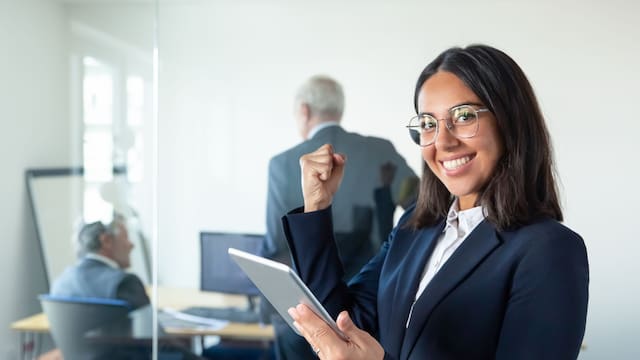 Aumento de sueldo para los empleados públicos del 11%: cuando se cobra