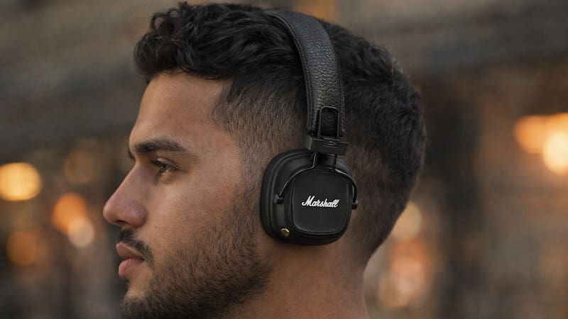 Estos auriculares con bluetooth son ideales para regalar en el Día del Padre: se consiguen en El Corte Inglés por menos de 60 euros.