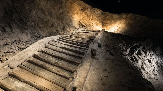 Austria explora una mina de sal abandonada y descubre una red de 305 metros de túneles con más de 7300 años de historia
