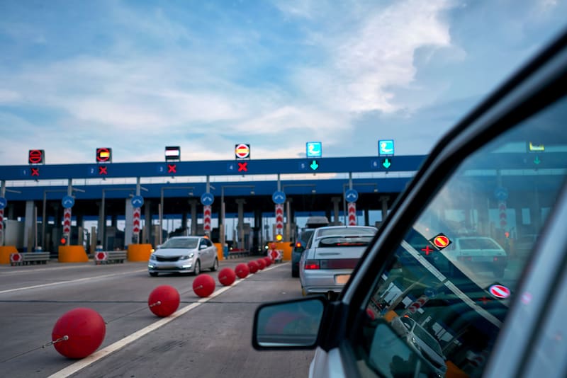 Claudia Sheinbaum anunció digitalización de pagos en casetas y gasolineras de México