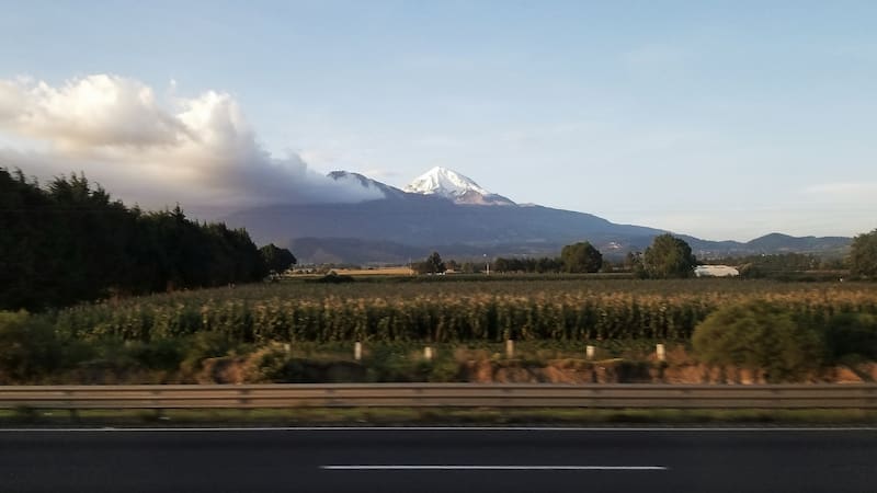 Banobras financia proyectos de infraestructura como carreteras, transporte público, agua potable y otros servicios públicos.