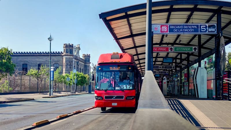 Autoridades pidieron a los usuarios mantenerse atentos a los avisos oficiales y a las condiciones viales. Checa toda la información.