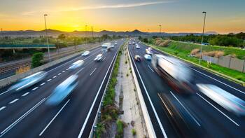 La DGT cambia las normas: ahora los conductores deberán respetar un nuevo límite de velocidad en estas partes del país