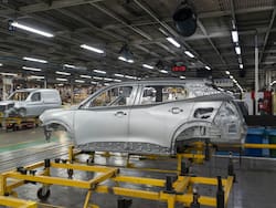 La producción de autos en la Argentina volvió a caer más del 30% en febrero