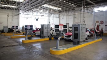 Los autos que deben tramitar la verificación vehicular en octubre de 2026 en CDMX: la multa por no hacerlo