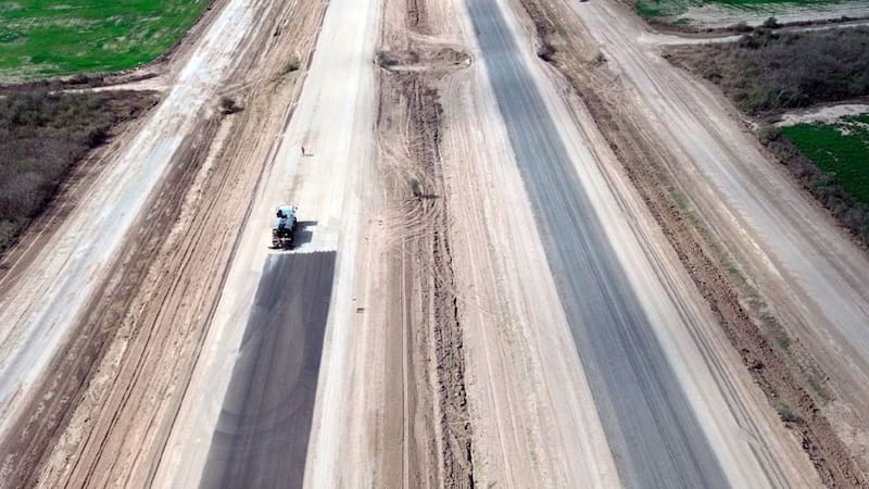 Los trabajos continúan en diferentes zonas de la nueva autopista.